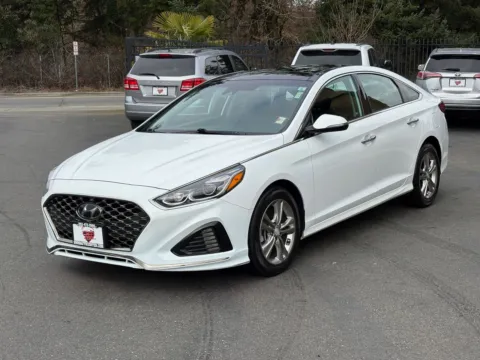 Another view of 2019 Hyundai Sonata Limited for sale in Lakewood, WA at 9999 Auto Center