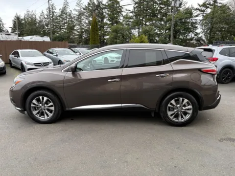 More photos of 2018 Nissan Murano SL at 9999 Auto Center, WA
