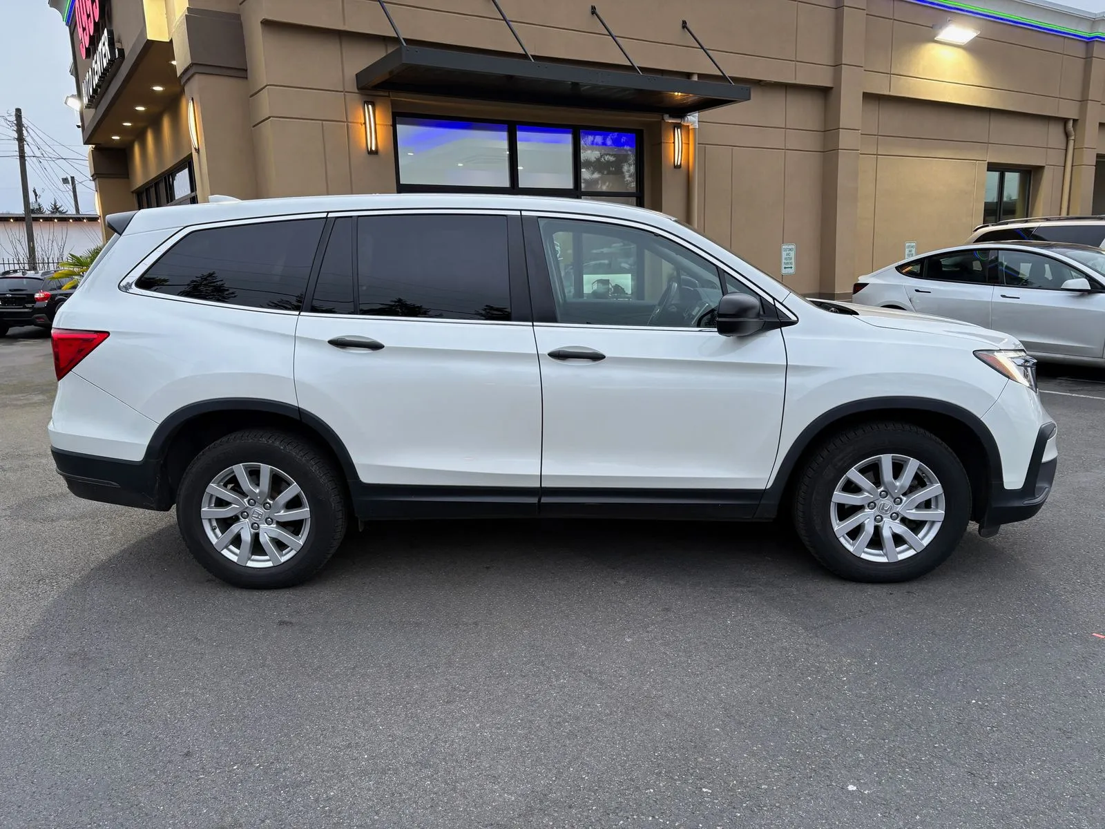 Used 2019 Honda Pilot LX for sale in Lakewood, WA at 9999 Auto