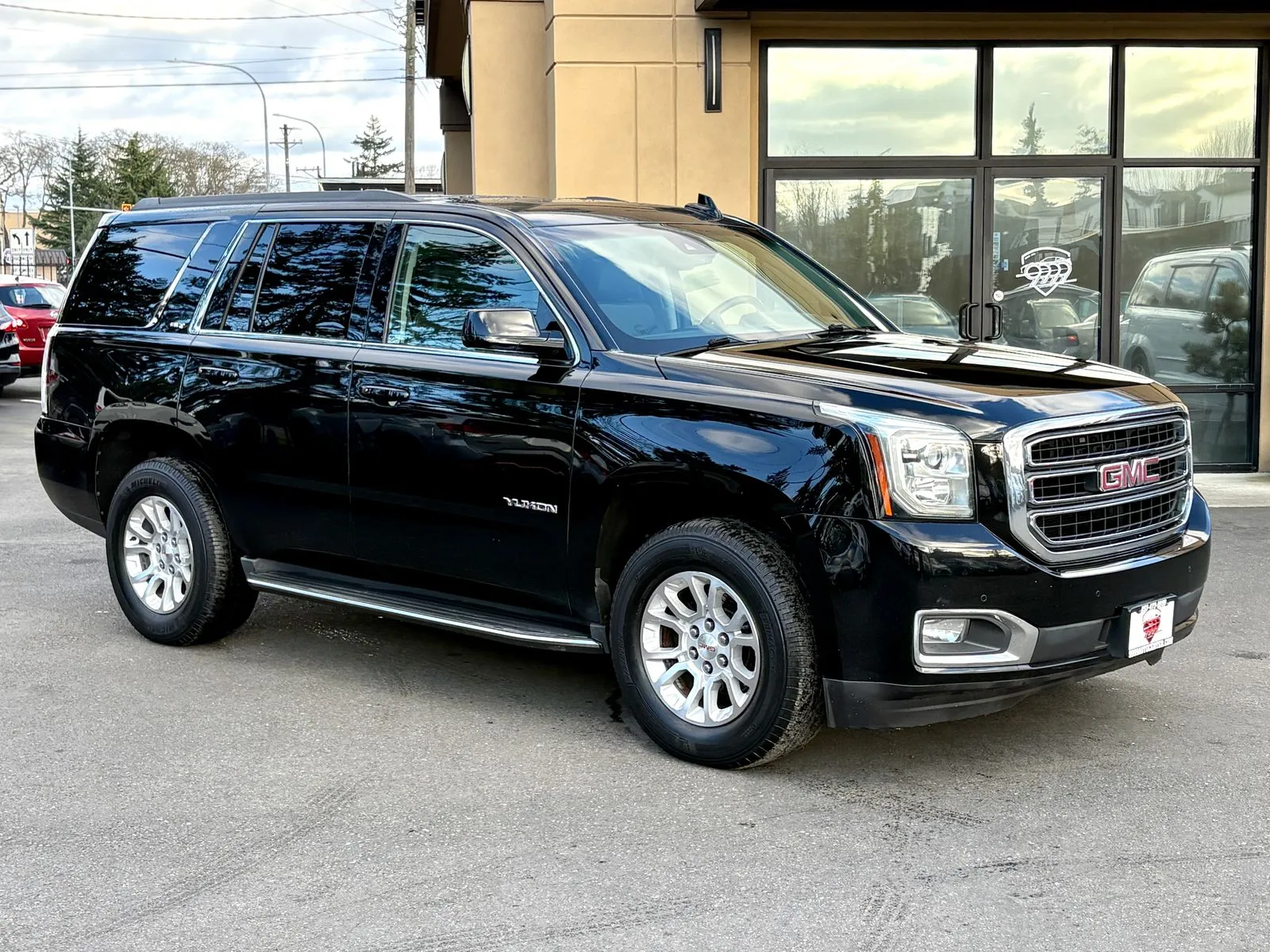 Black 2015 GMC Yukon SLT for sale in Lakewood, WA