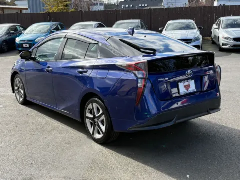 More photos of 2016 Toyota Prius Four at 9999 Auto Center, WA