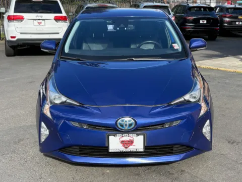 Photos of 2016 Toyota Prius Four for sale in Lakewood, WA at 9999 Auto Center