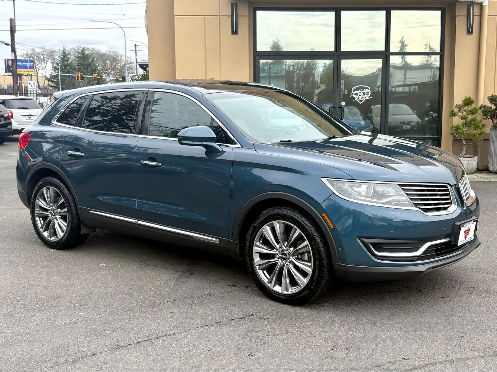 Blue 2016 Lincoln MKX Reserve for sale in Lakewood, WA