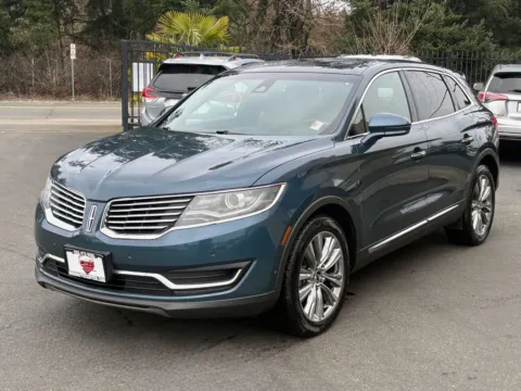 Another view of 2016 Lincoln MKX Reserve for sale in Lakewood, WA at 9999 Auto Center