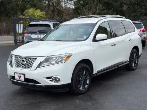 Another view of 2013 Nissan Pathfinder Platinum for sale in Lakewood, WA at 9999 Auto Center