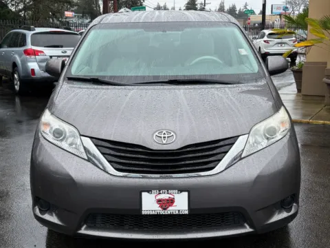 Photos of 2013 Toyota Sienna LE for sale in Lakewood, WA at 9999 Auto Center