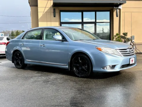 Blue 2011 Toyota Avalon Limited for sale in Lakewood, WA