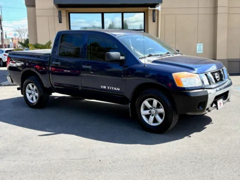 Blue 2010 Nissan Titan SE for sale in Lakewood, WA
