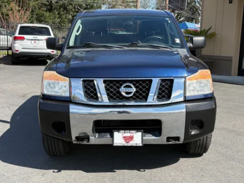 Photos of 2010 Nissan Titan SE for sale in Lakewood, WA at 9999 Auto Center
