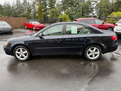 More photos of 2007 Hyundai Sonata SE at 9999 Auto Center, WA