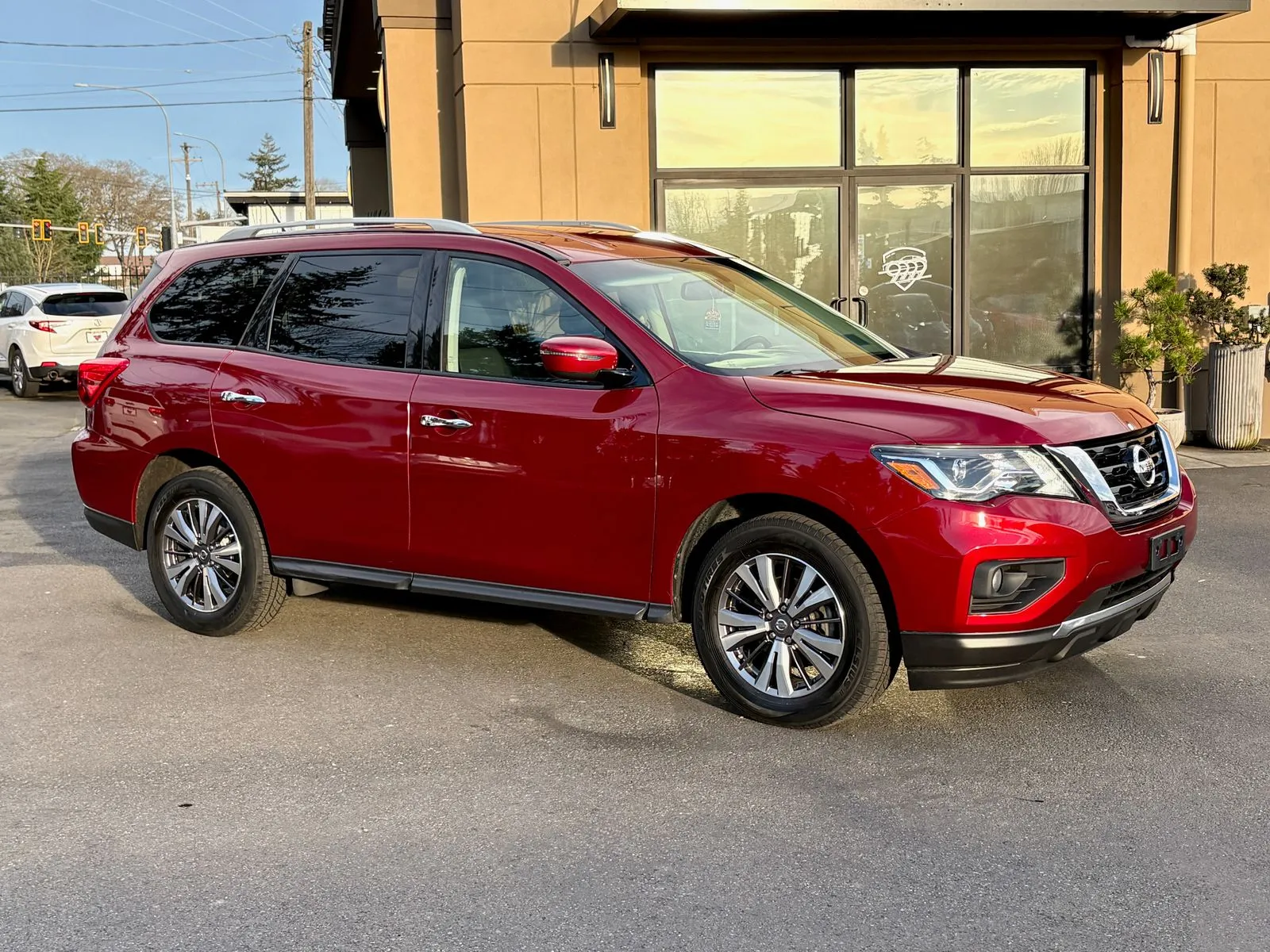 2018 Nissan Pathfinder SV 4WD's photo