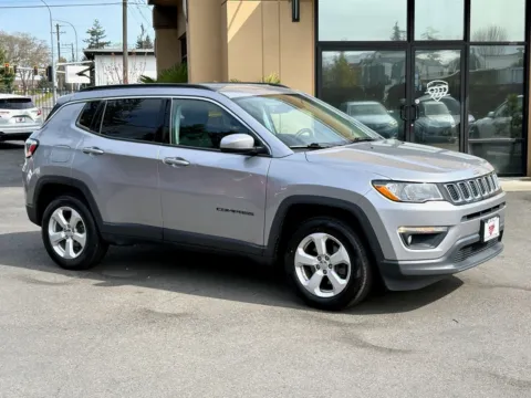 Silver 2018 Jeep Compass Latitude for sale in Lakewood, WA