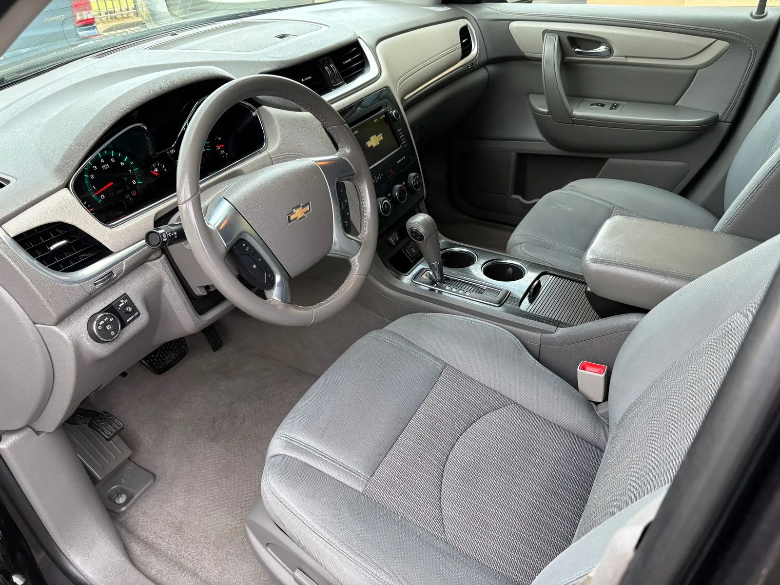 Chevrolet Traverse photo 11