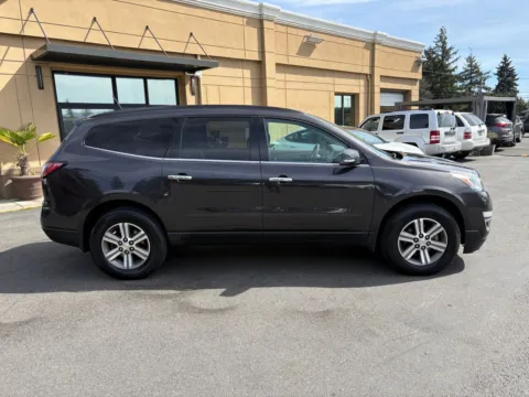 More photos of 2017 Chevrolet Traverse LT at 9999 Auto Center, WA