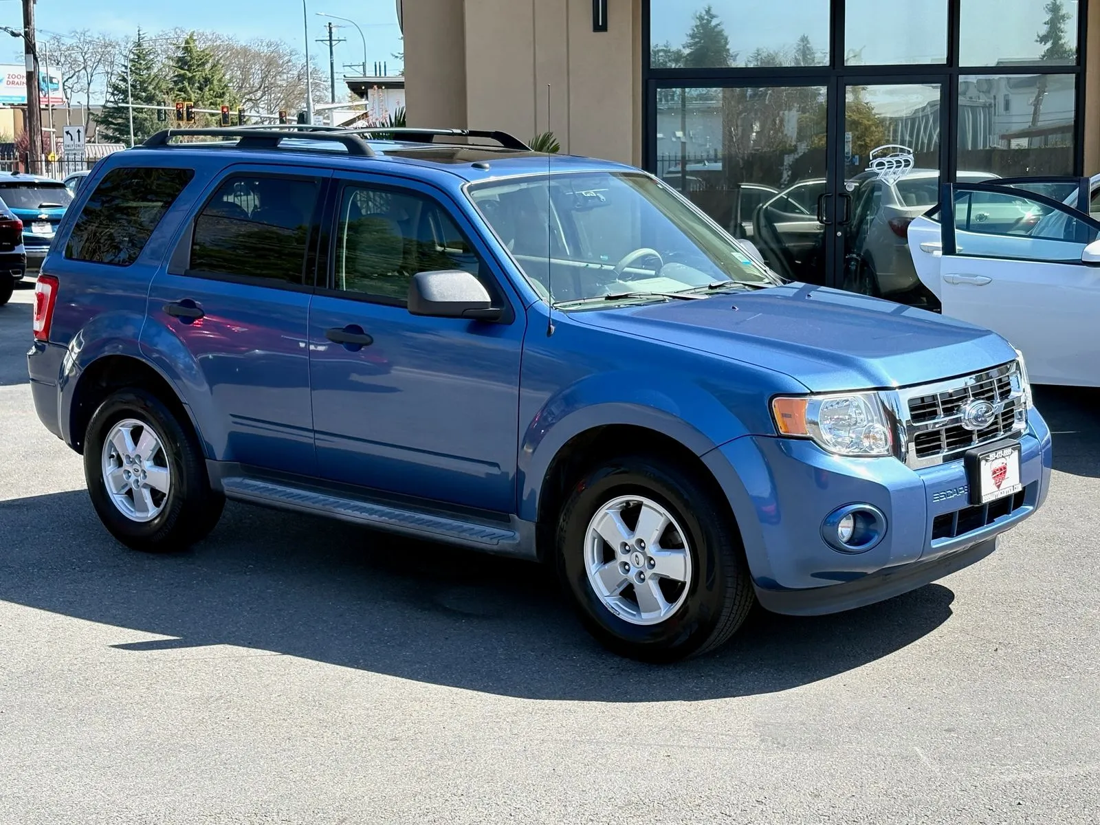 Blue 2009 Ford Escape XLT for sale in Lakewood, WA