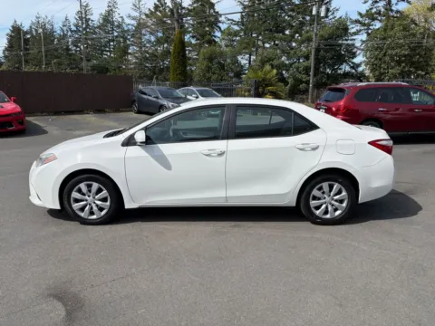 More photos of 2014 Toyota Corolla LE at 9999 Auto Center, WA