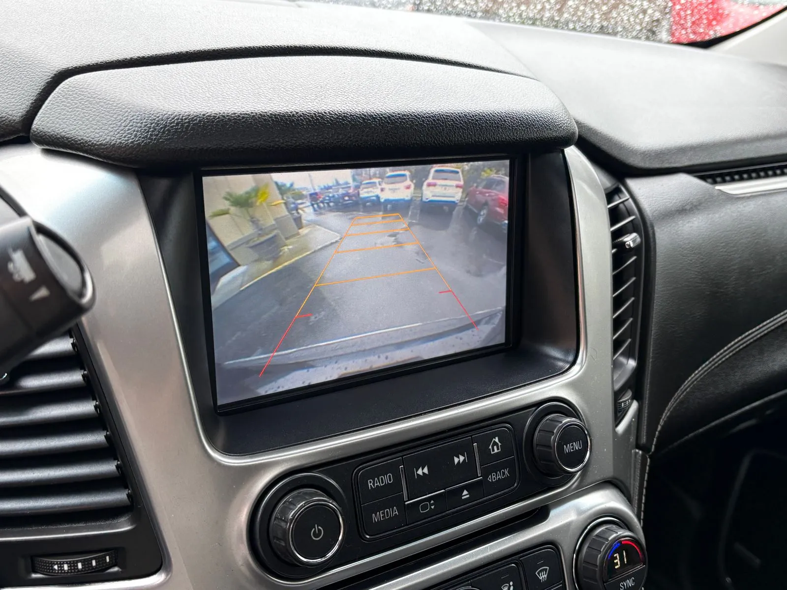Chevrolet Suburban photo 47