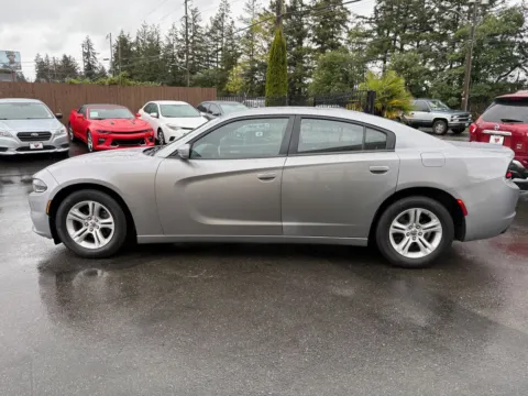 More photos of 2016 Dodge Charger SE at 9999 Auto Center, WA