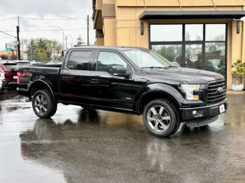 Black 2016 Ford F-150 XLT for sale in Lakewood, WA