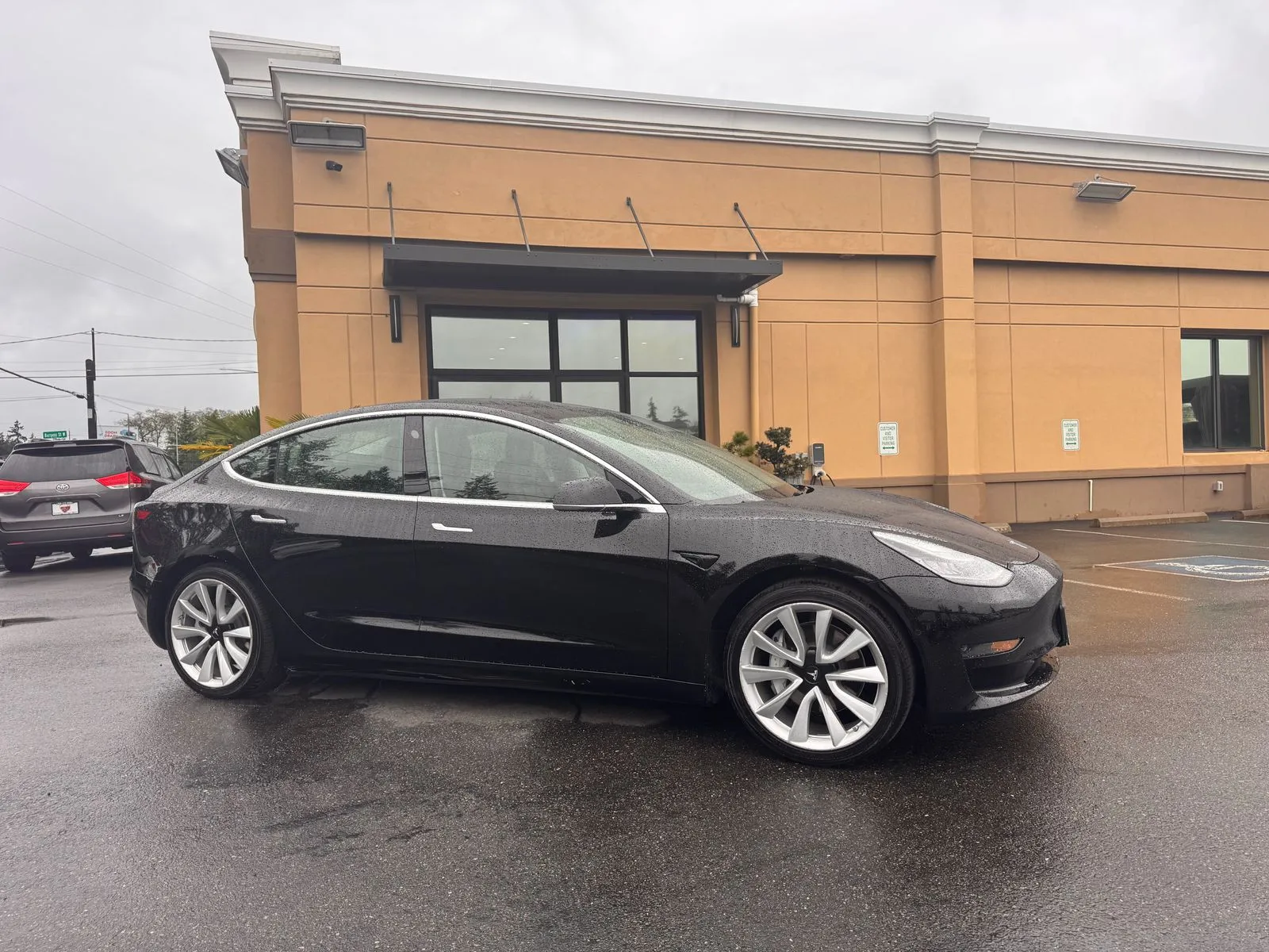 Blue 2020 Tesla Model 3 Standard Range Plus for sale in Lakewood, WA