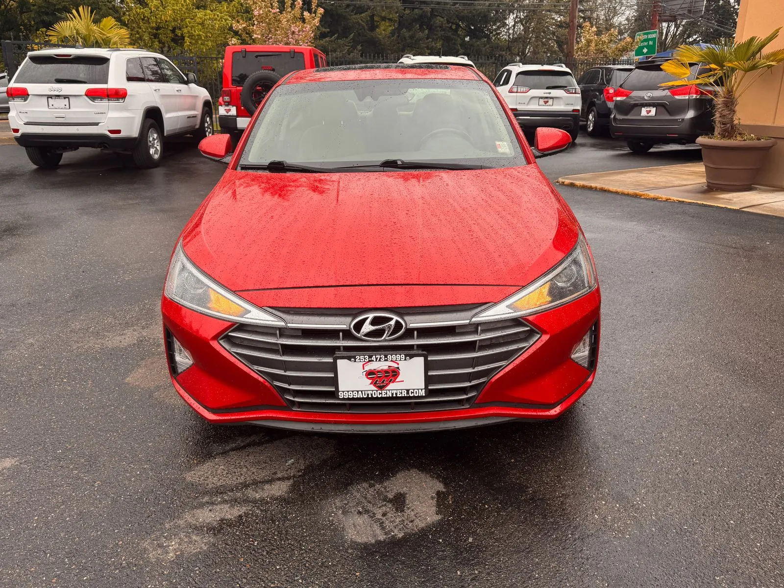 Hyundai Elantra photo 2