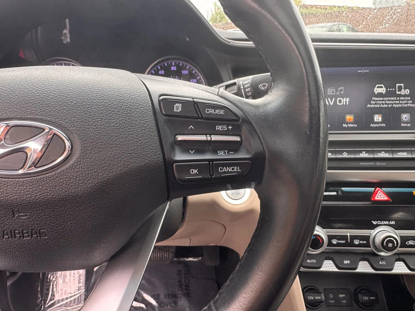 Hyundai Elantra photo 31