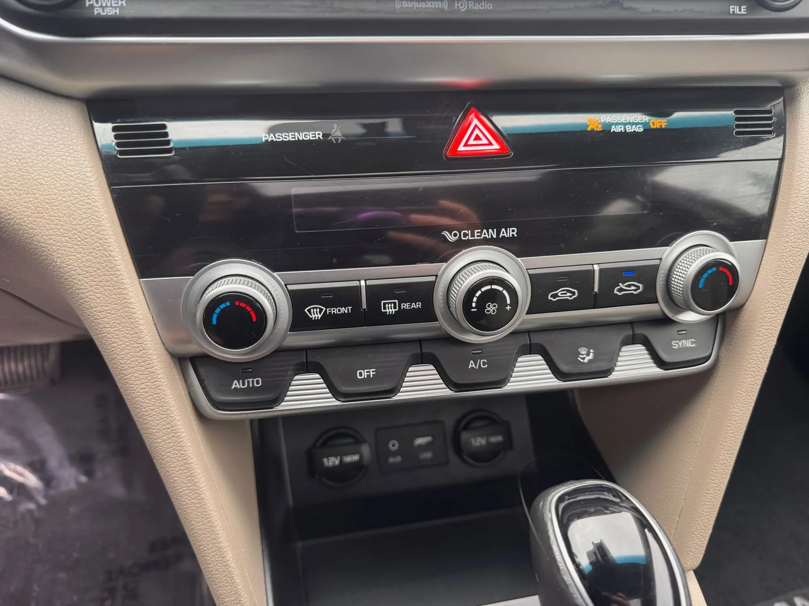 Hyundai Elantra photo 26