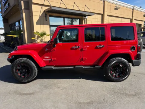 More photos of 2012 Jeep Wrangler Unlimited Sahara at 9999 Auto Center, WA