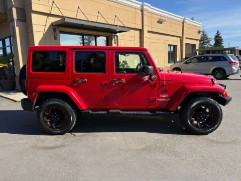 More photos of 2012 Jeep Wrangler Unlimited Sahara at 9999 Auto Center, WA