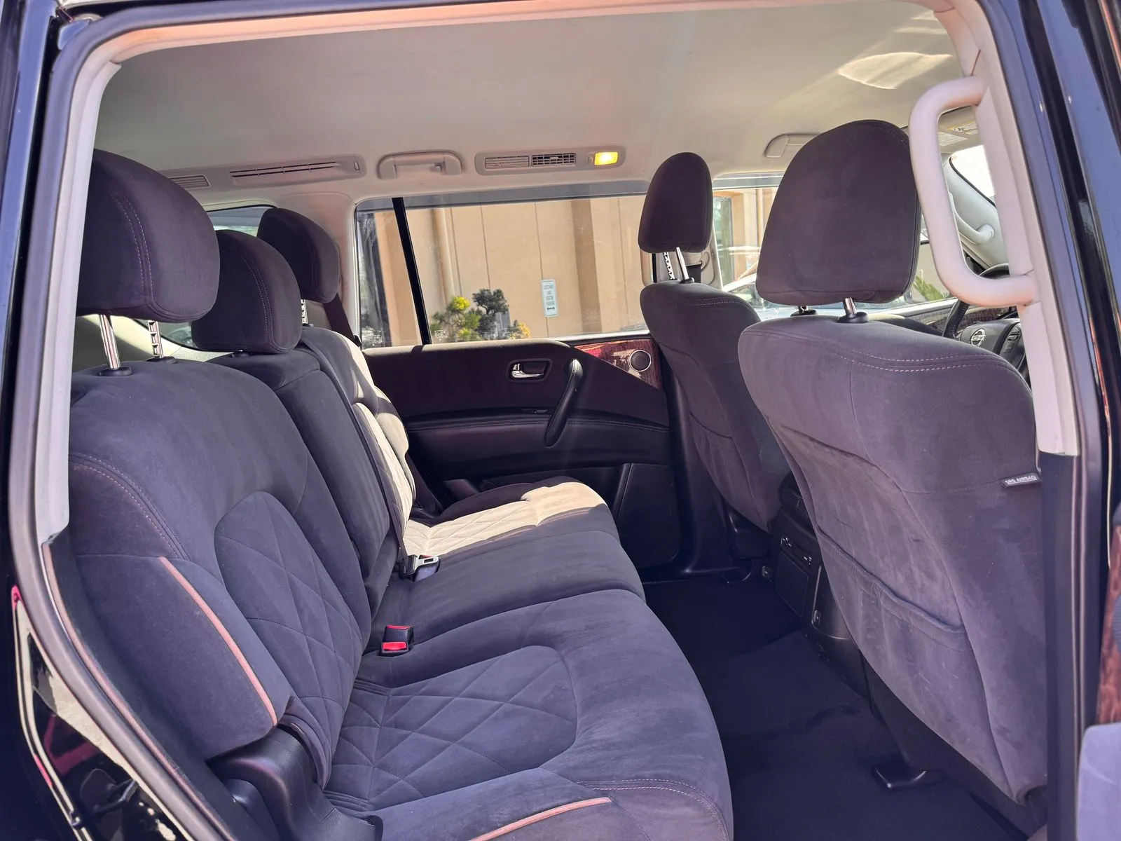 Nissan Armada photo 18