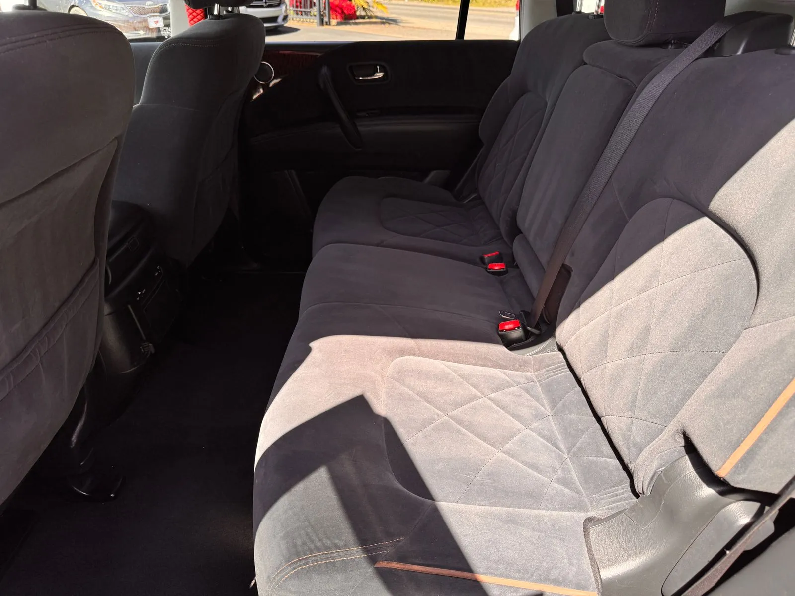 Nissan Armada photo 14