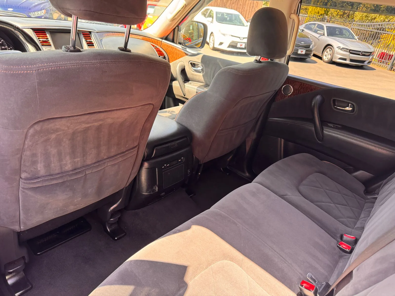 Nissan Armada photo 13
