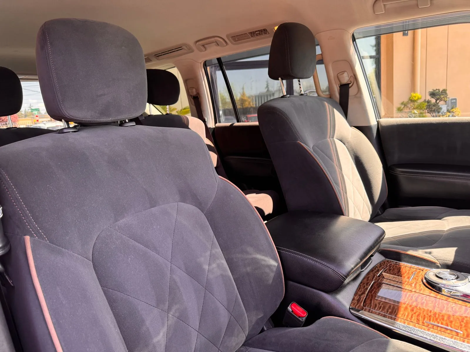 Nissan Armada photo 24