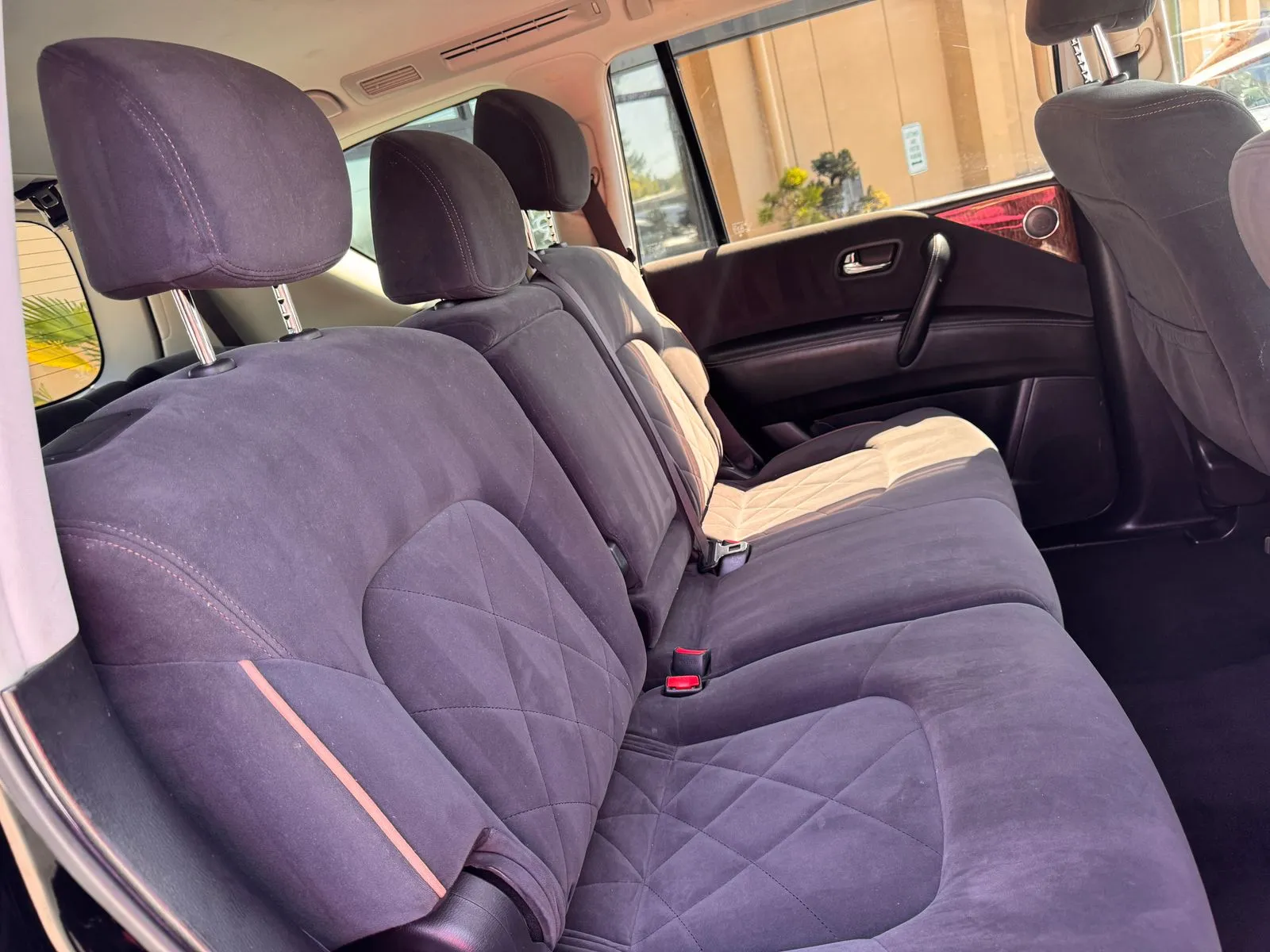 Nissan Armada photo 19