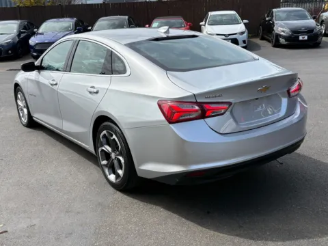 More photos of 2022 Chevrolet Malibu LT at 9999 Auto Center, WA