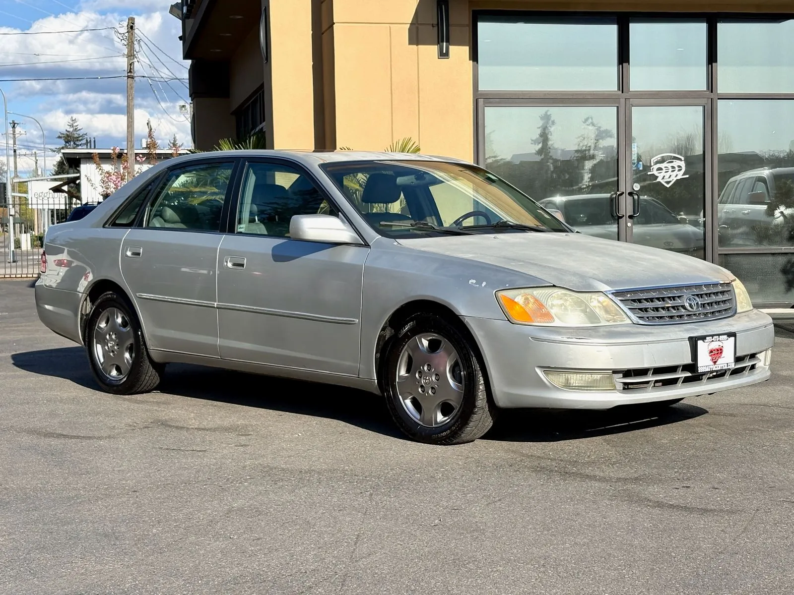 2004 Toyota Avalon XLS Bench's photo