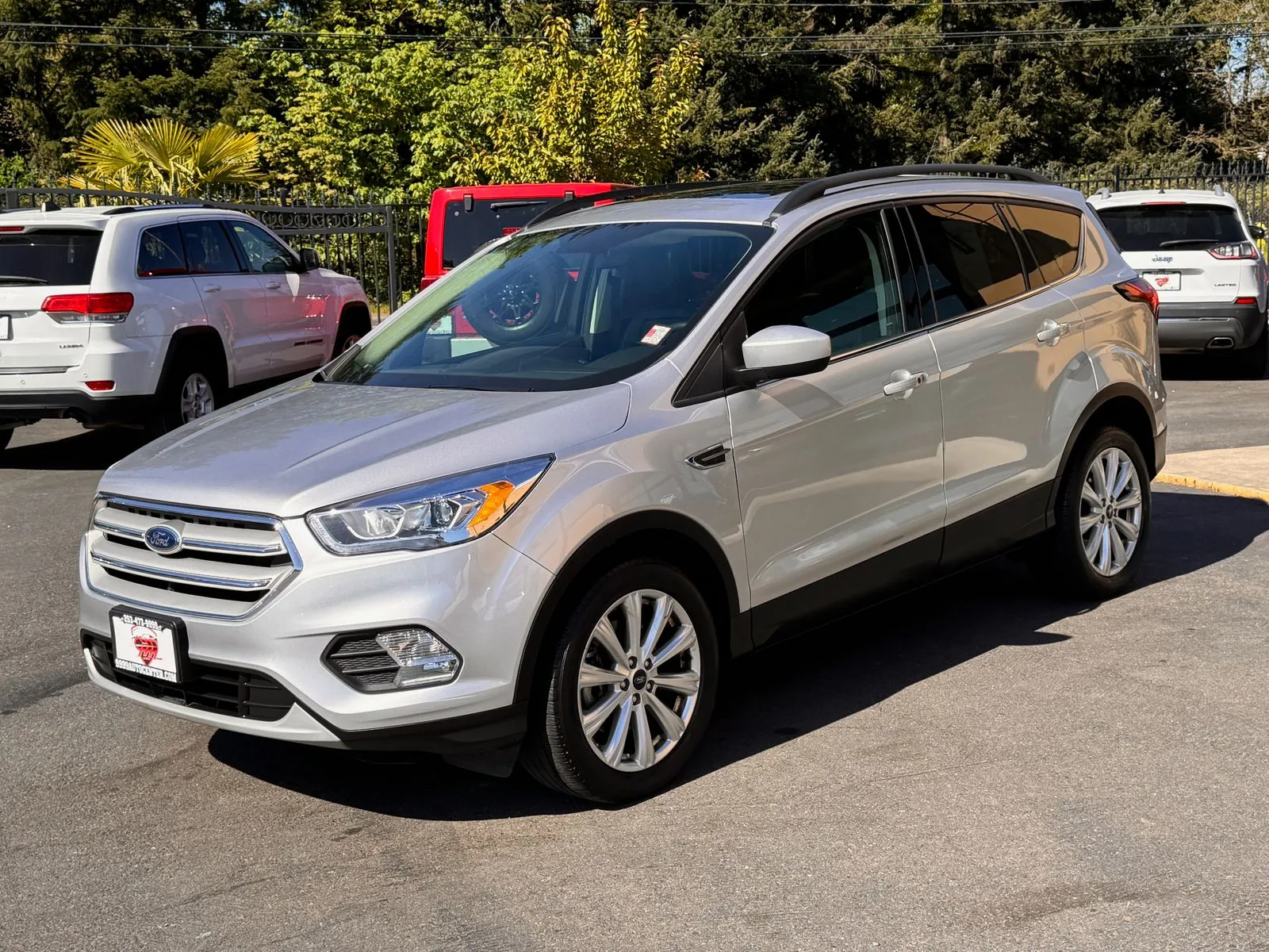 Ford Escape photo 3