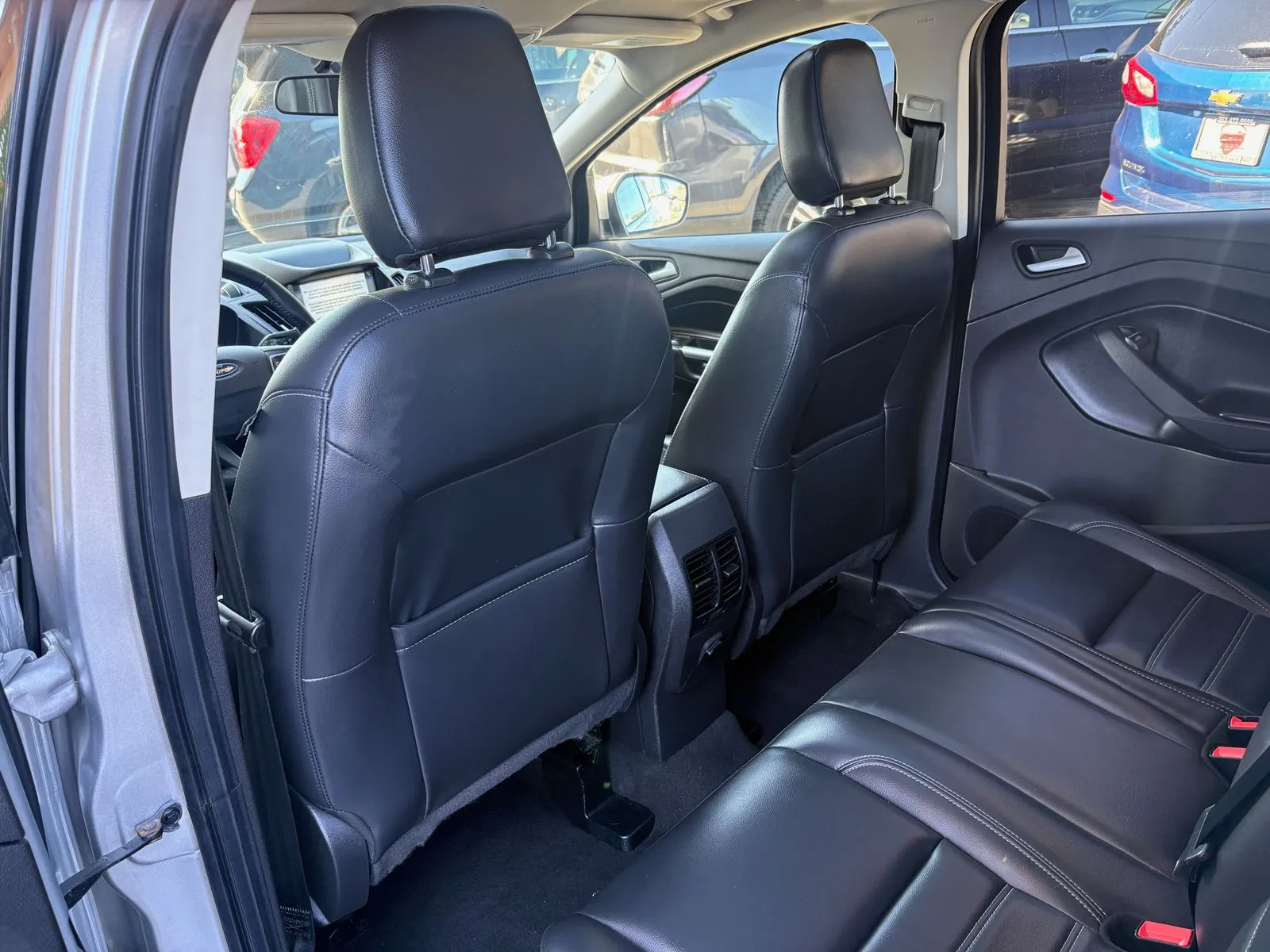 Ford Escape photo 16