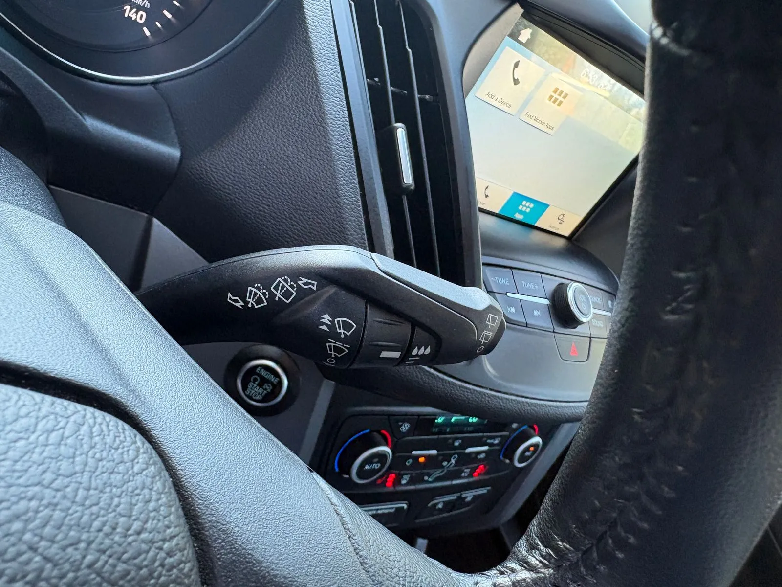 Ford Escape photo 32