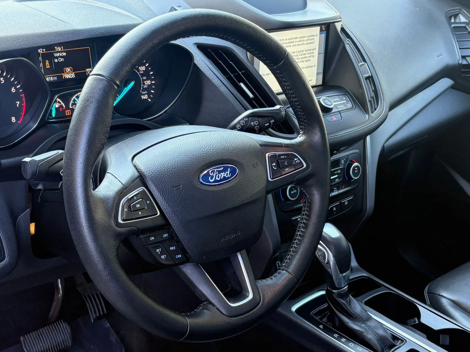 Ford Escape photo 10