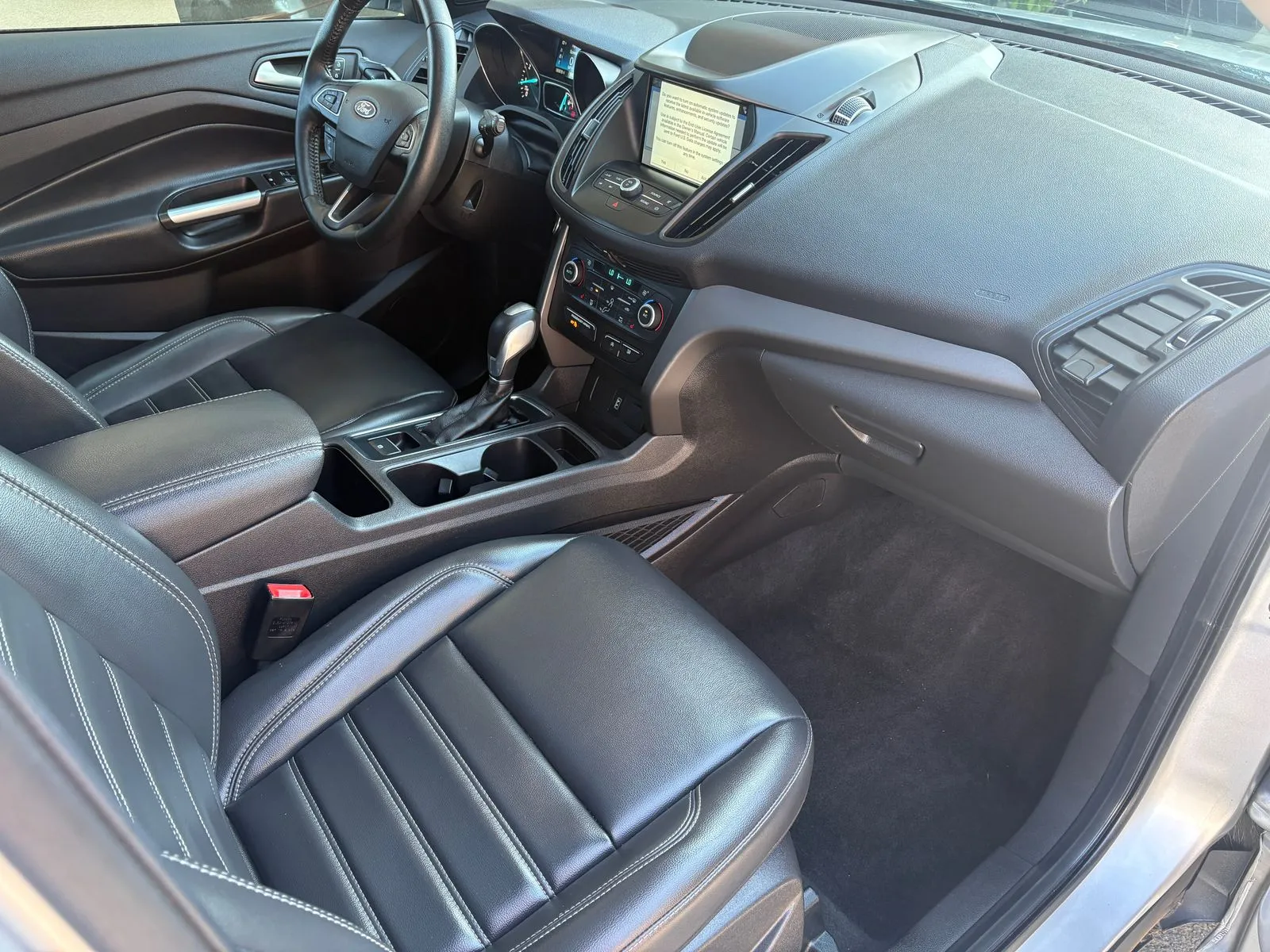 Ford Escape photo 22