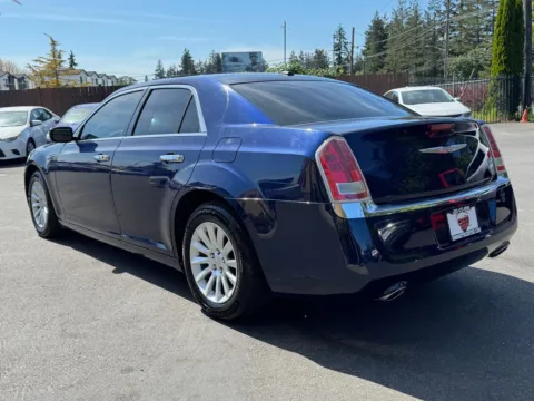 More photos of 2013 Chrysler 300 at 9999 Auto Center, WA