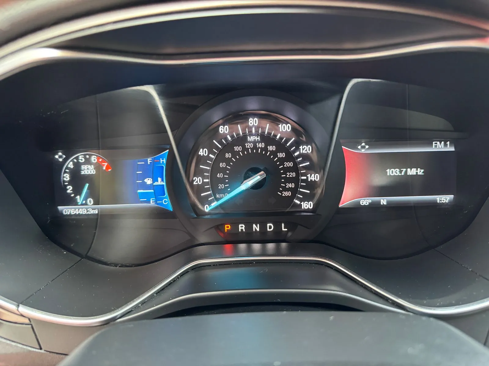 Ford Fusion photo 32