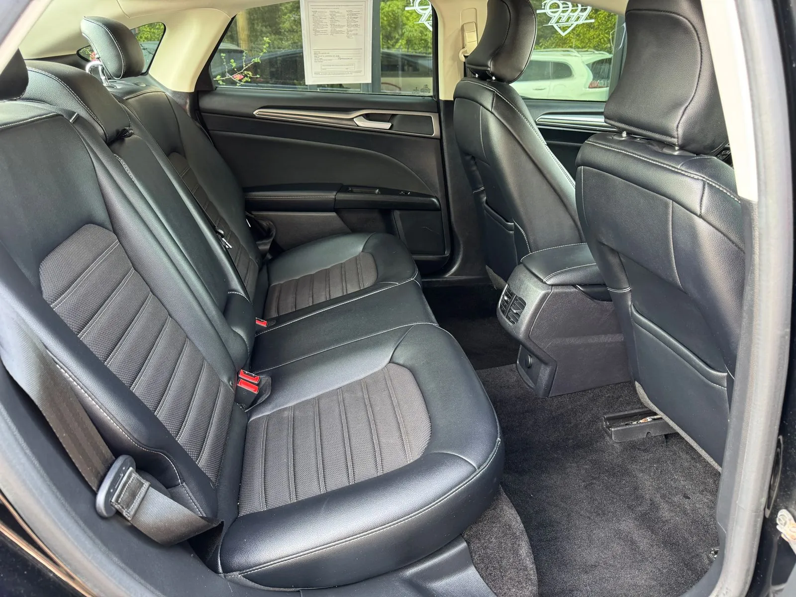 Ford Fusion photo 18