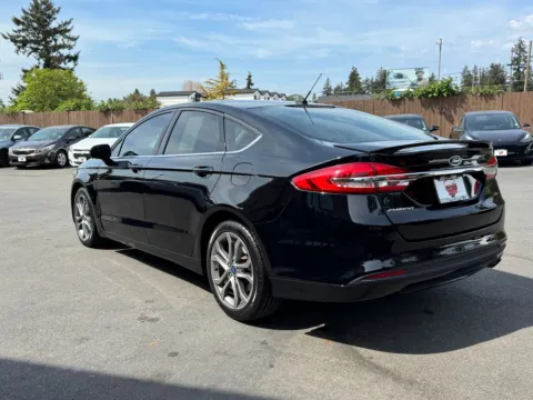 More photos of 2017 Ford Fusion SE at 9999 Auto Center, WA