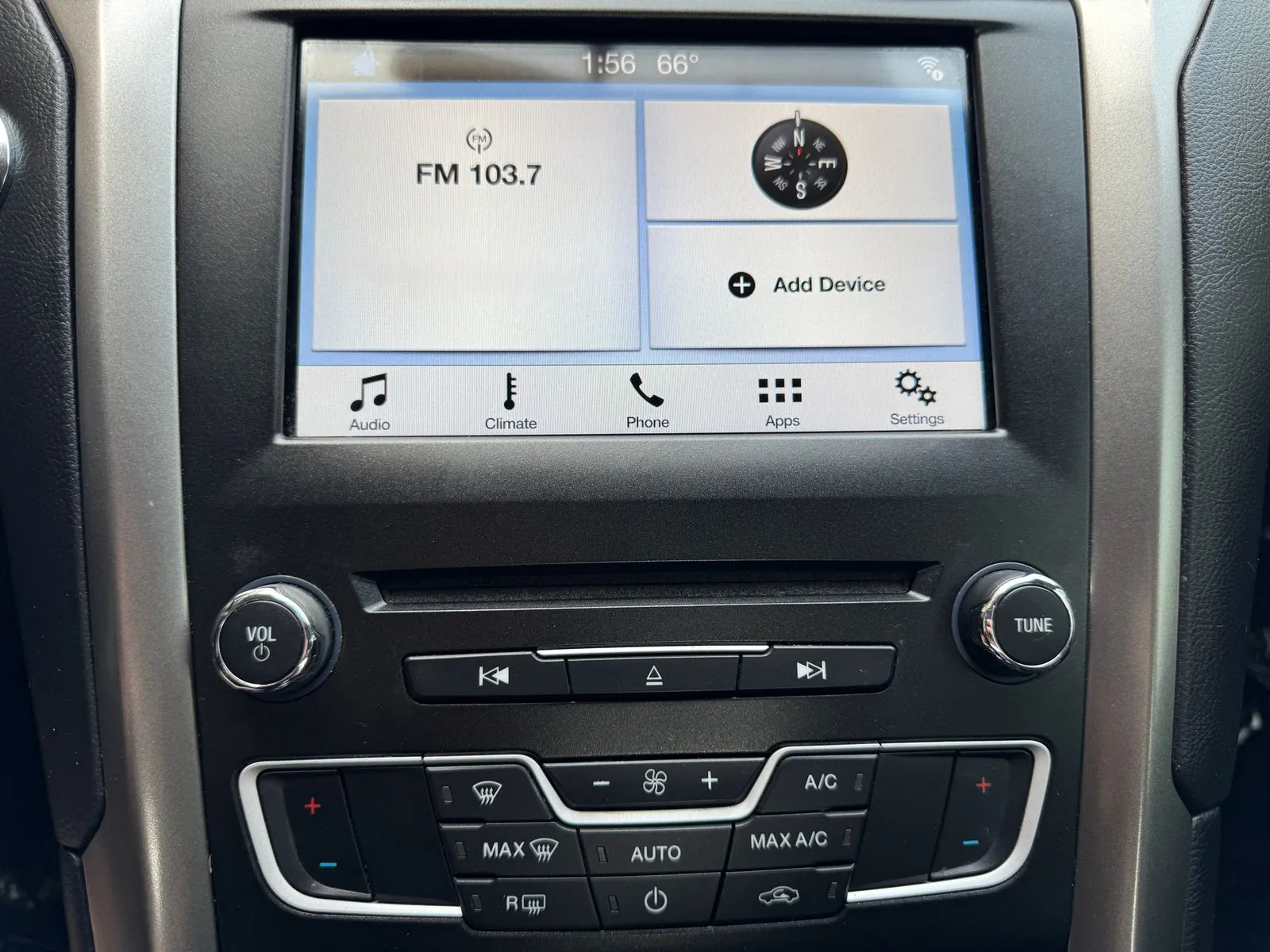 Ford Fusion photo 24