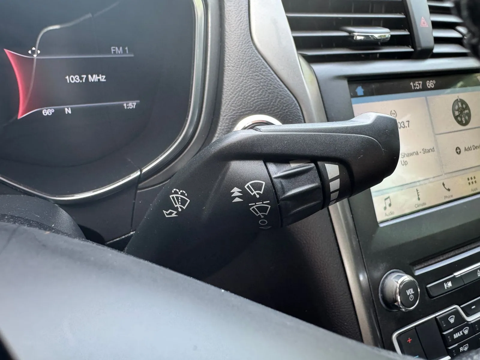 Ford Fusion photo 30