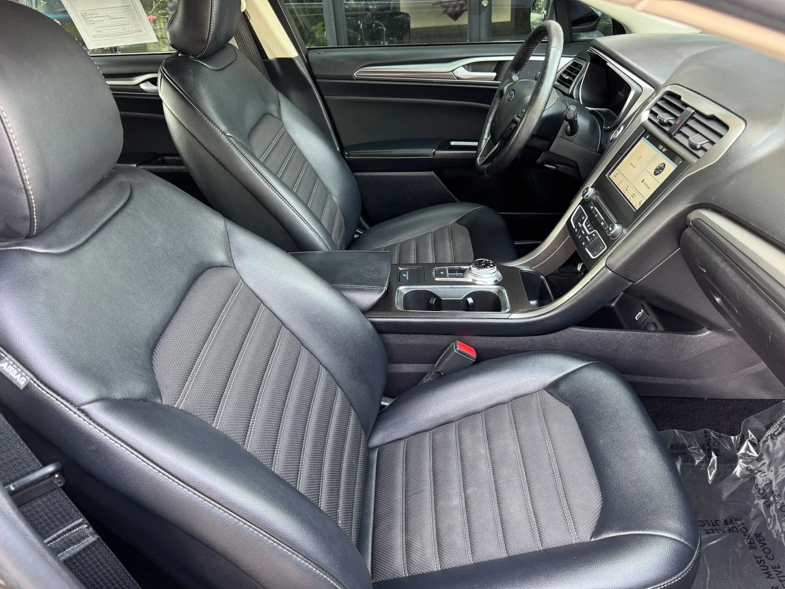 Ford Fusion photo 21