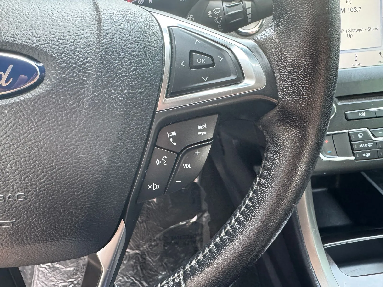 Ford Fusion photo 28
