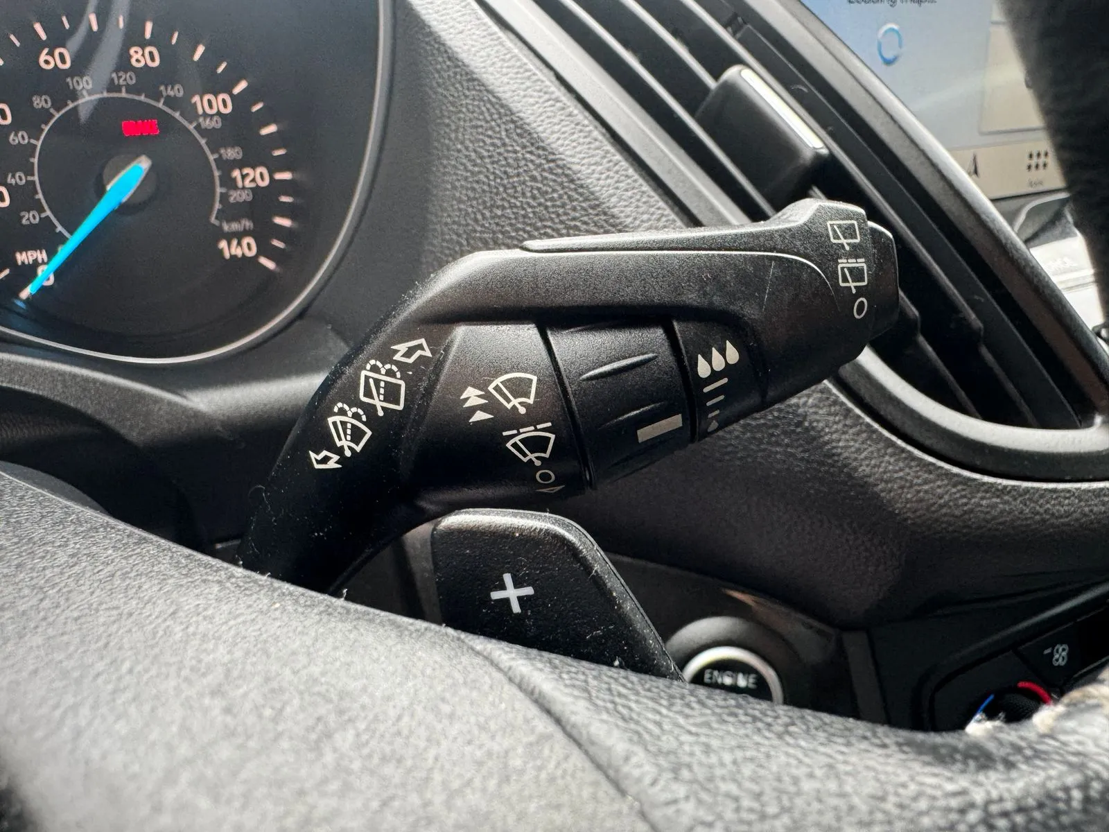 Ford Escape photo 32